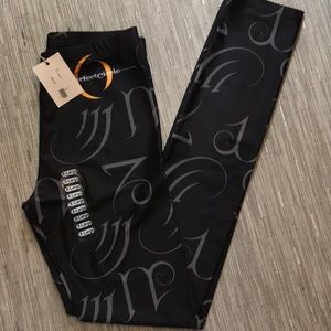 NWT Leggings. Size XL. a Perfect Circle brand.